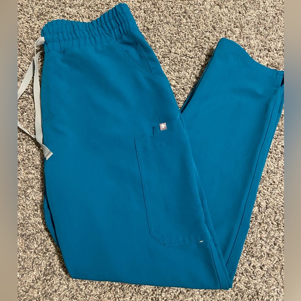 Figs size medium high rise Yola in Caribbean